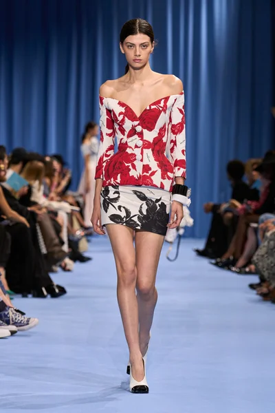 Look 27